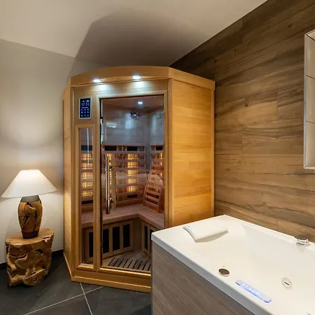 Maison d'hôtes Geraniums Et Neige Fraiche, Avec De Gamme, Balneo Massante Et Sauna Prives *